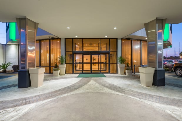 Images Holiday Inn New Orleans West Bank Tower by IHG