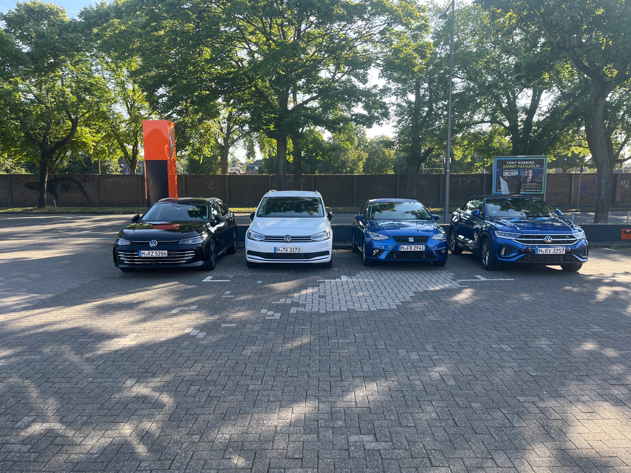 SIXT Autovermietung Krefeld, Sproedentalstr. 4 in Krefeld