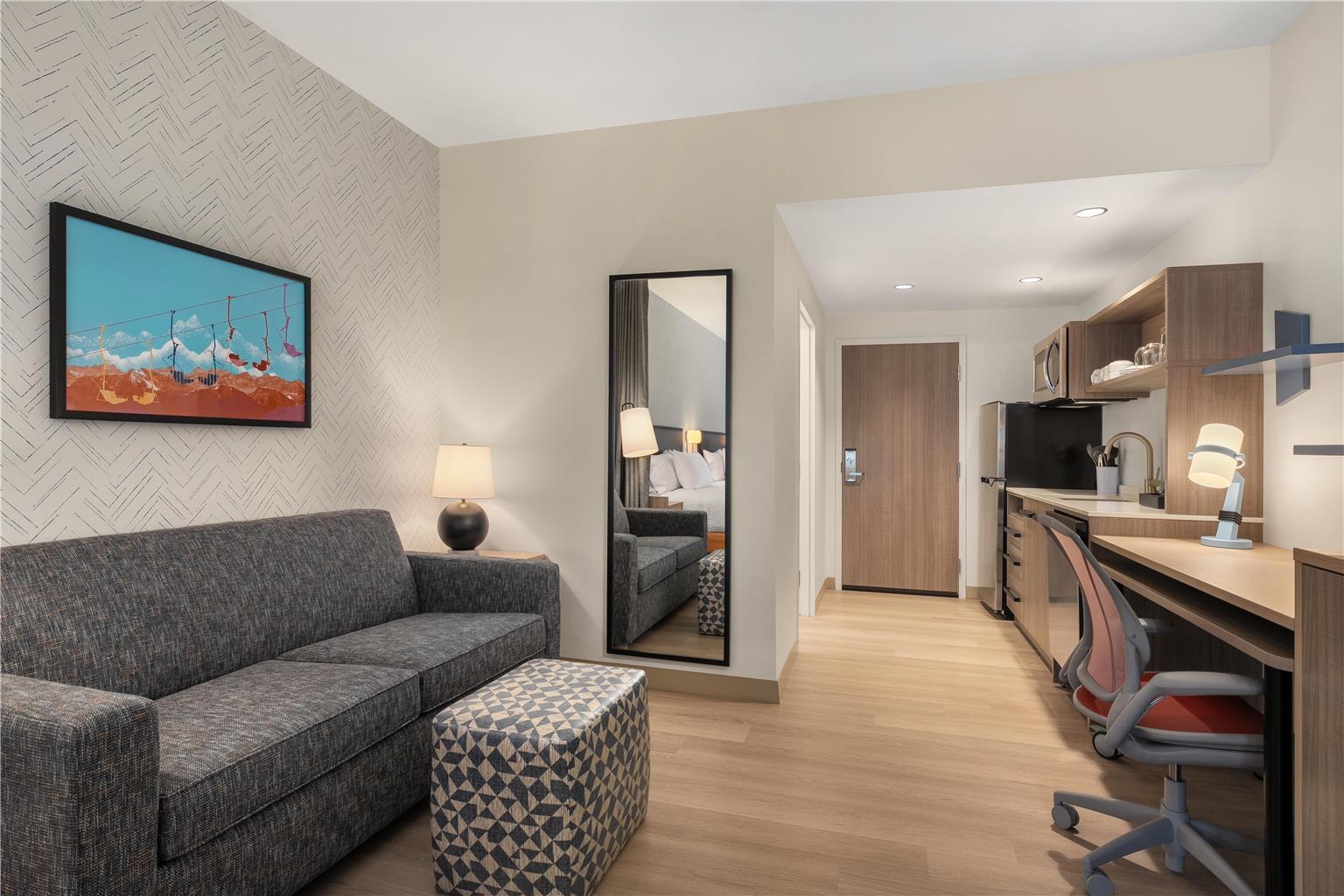 Guest room 