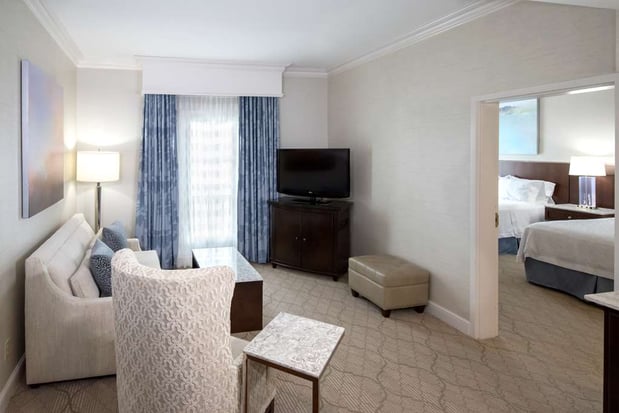 Images Hampton Inn & Suites Charlotte/SouthPark at Phillips Place