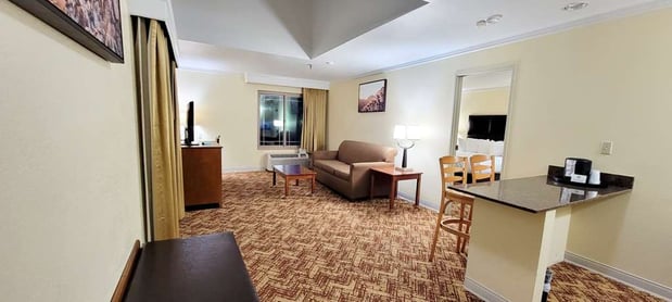 Images Best Western Plus Northwoods Inn