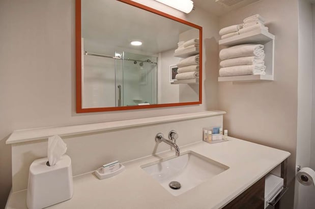 Images Hampton Inn Birmingham-Colonnade 280