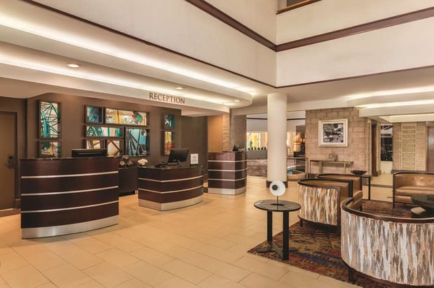 Images Embassy Suites by Hilton Orlando International Drive ICON Park