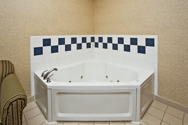 Images Holiday Inn Express & Suites Anderson by IHG