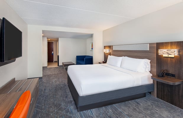 Images Holiday Inn Express & Suites Columbus at Northlake by IHG