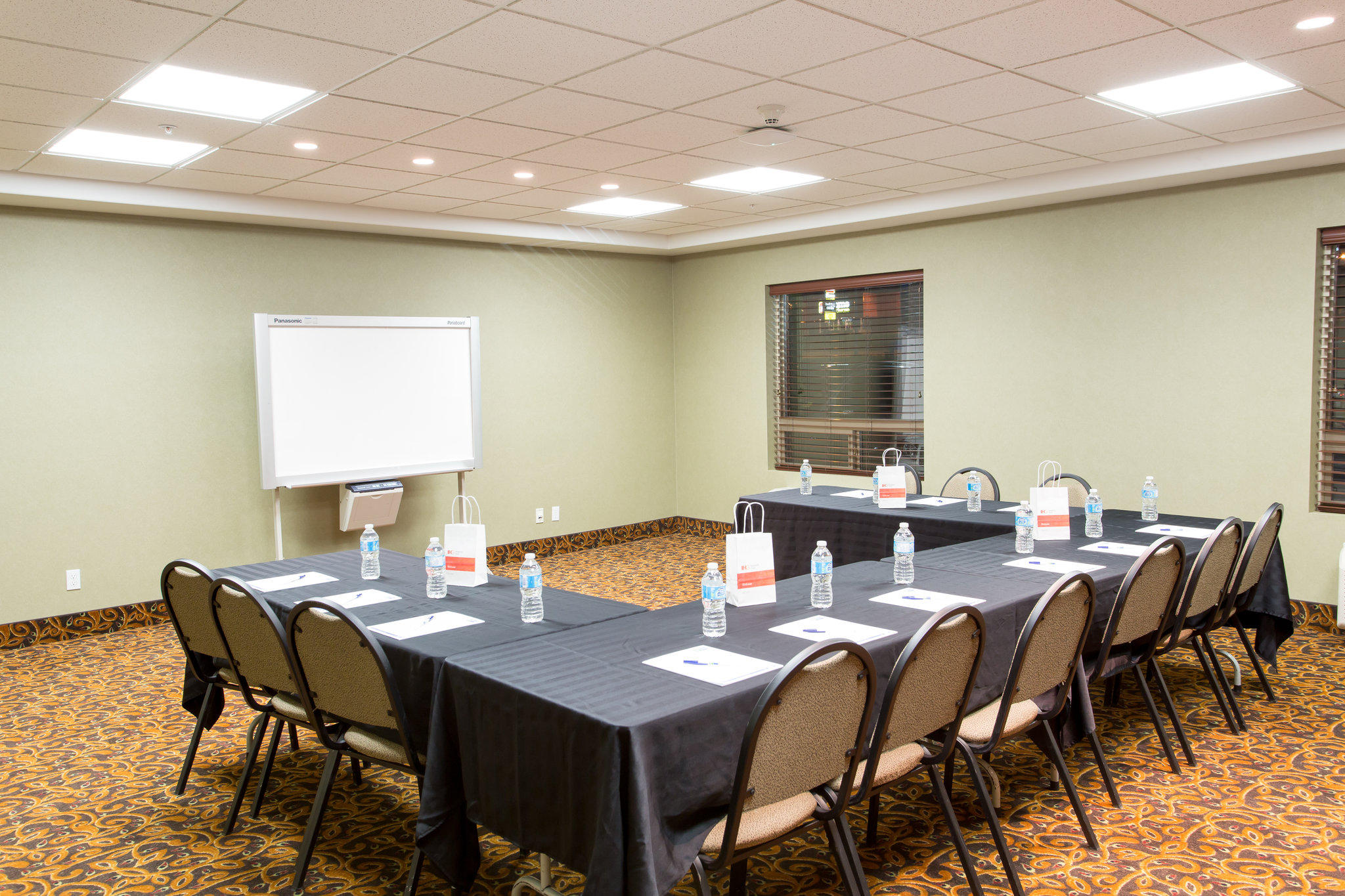 Images Holiday Inn Express & Suites Whitecourt Southeast, an IHG Hotel