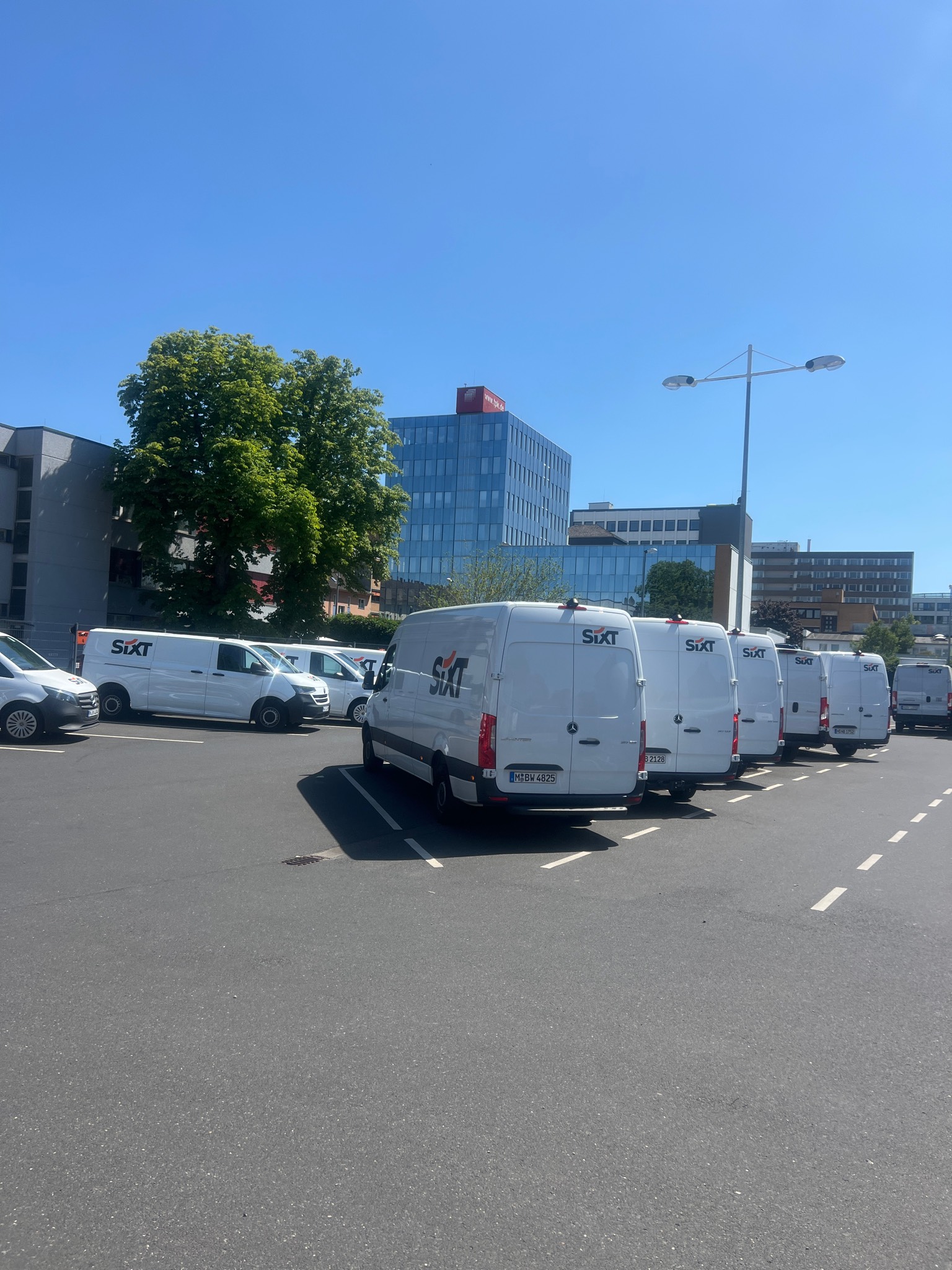 SIXT Truck Center Köln, Widdersdorfer Str. 369 in Köln