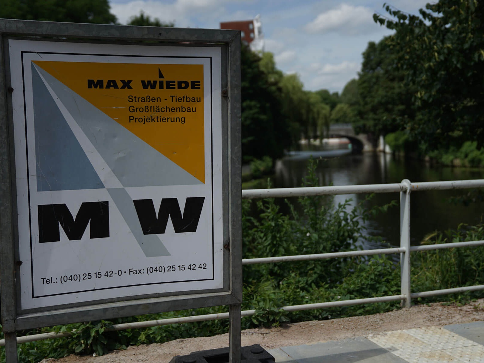 Max Wiede GmbH & Co. KG, Rungedamm 53 in Hamburg