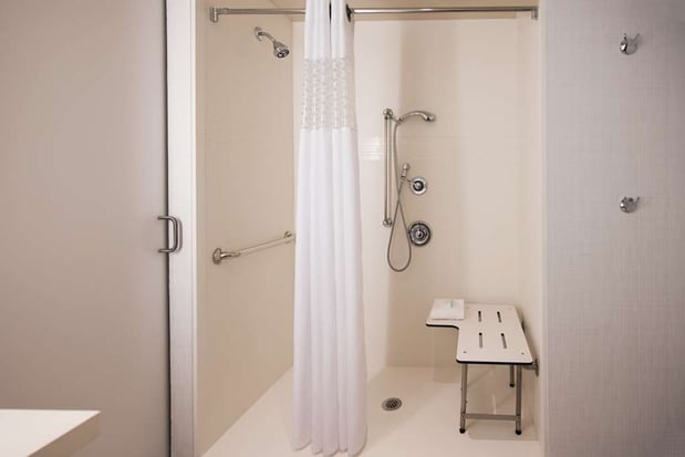Images Hampton Inn & Suites Washington DC-Navy Yard
