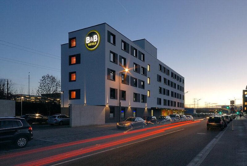 B&B HOTEL Böblingen in Böblingen - Logo