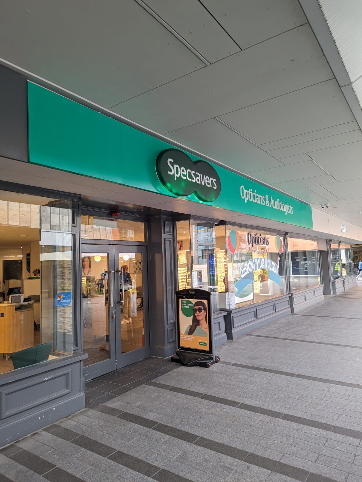 Specsavers Opticians and Audiologists - Stillorgan 11