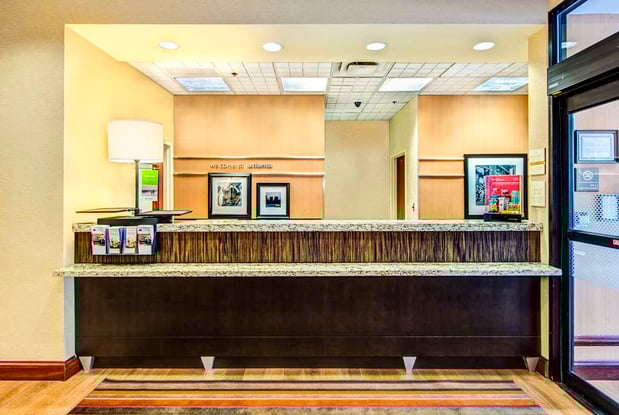 Images Hampton Inn & Suites Atlanta-Galleria