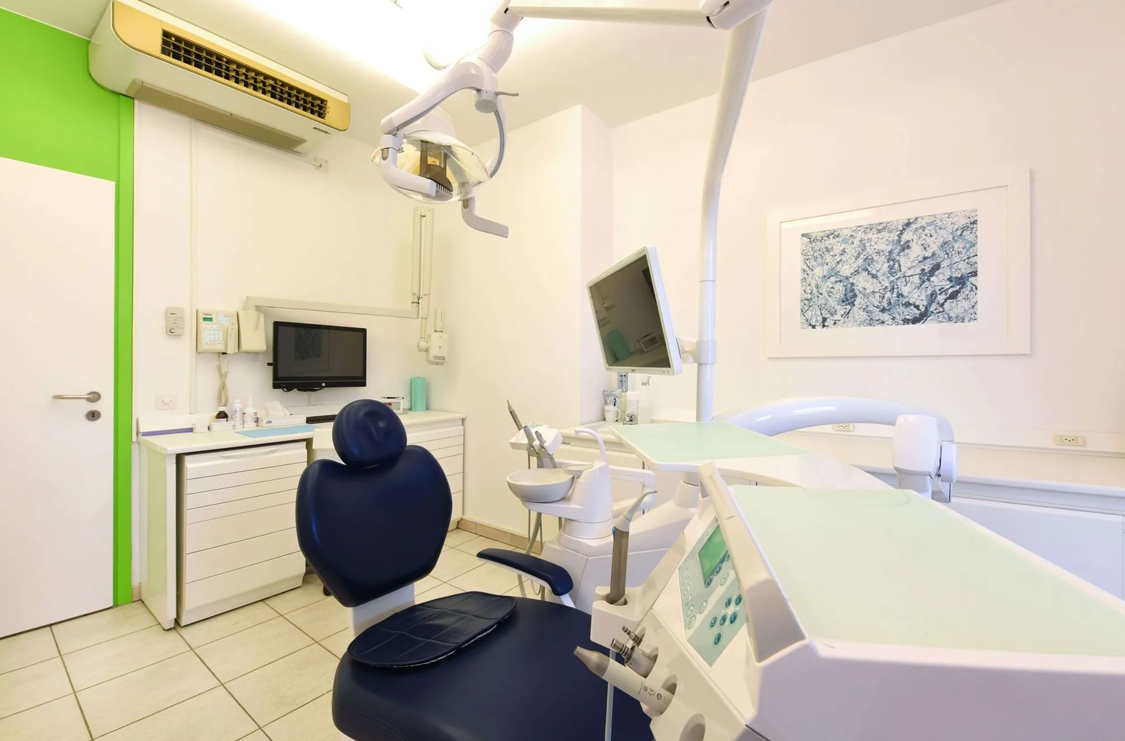 Bilder Studio dentistico dr. med. Airoldi Giulio