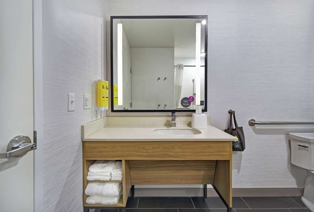 Images Tru by Hilton Grand Rapids Airport
