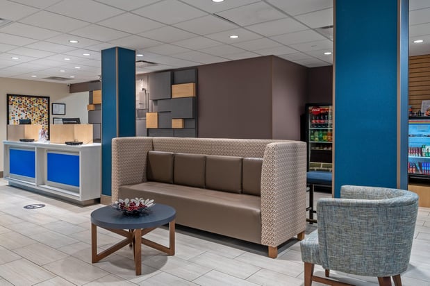 Images Holiday Inn Express & Suites Woodbridge by IHG