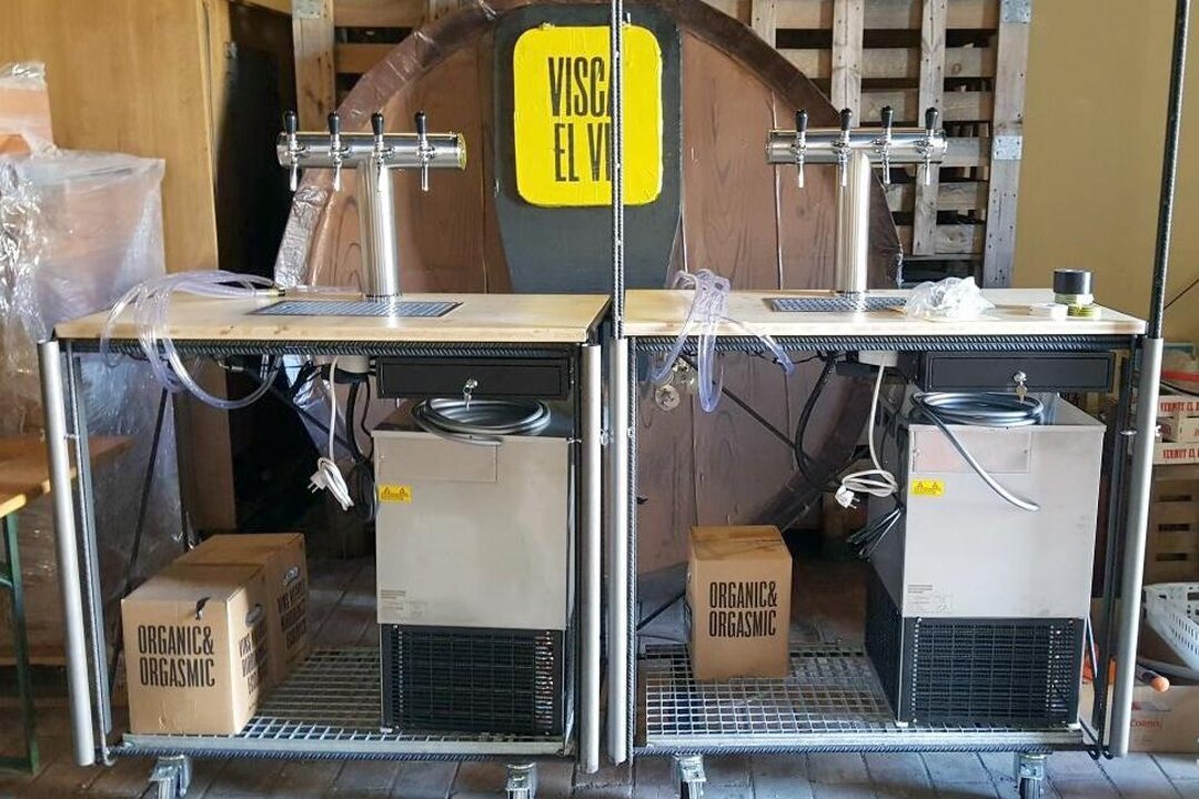Images Install Beer  Alquiler de Grifos de Cerveza en Barcelona