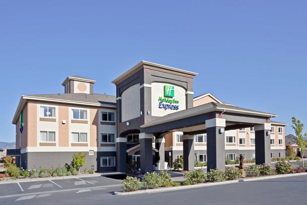 Images Holiday Inn Express & Suites Ashland, an IHG Hotel