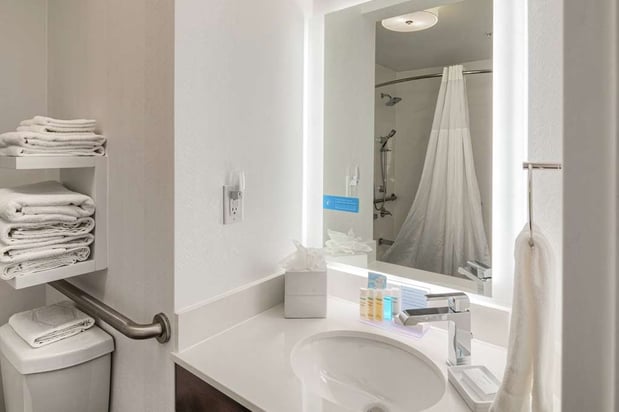 Images Hampton Inn Louisville-Northeast