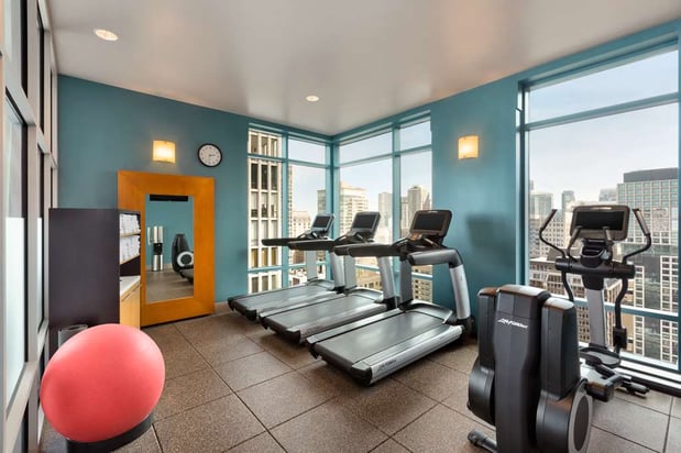 Images Hilton Chicago/Magnificent Mile Suites