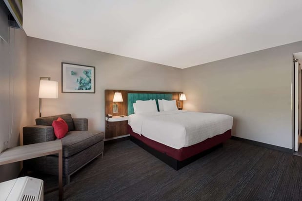 Images Hampton Inn by Hilton Detroit Southfield