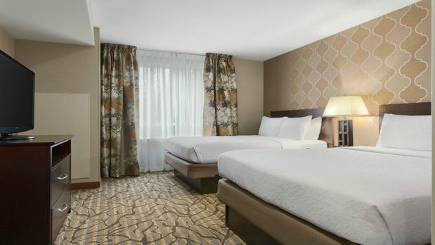 Images Holiday Inn & Suites Williamsburg-Historic Gateway by IHG