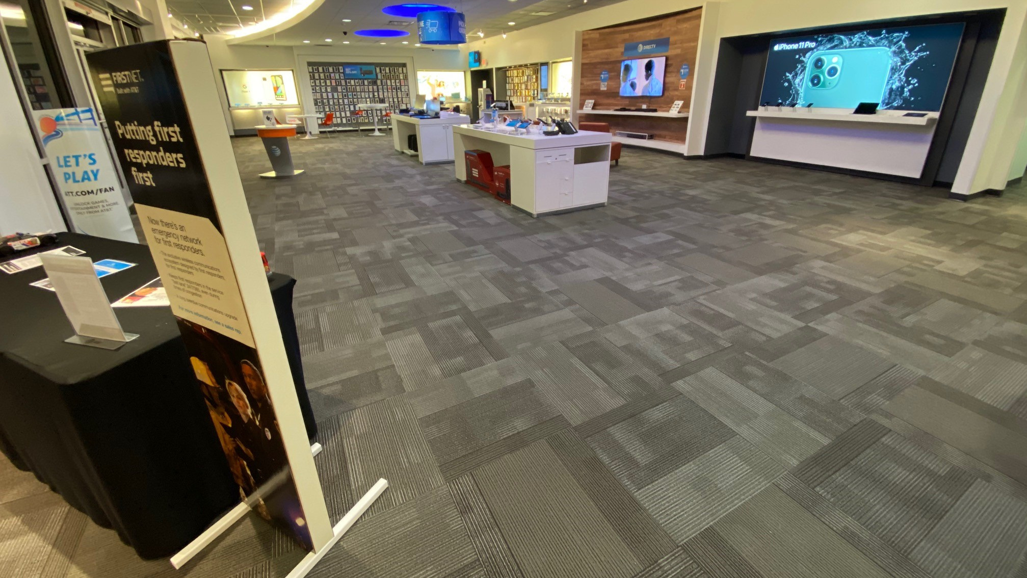 AT&T Store Photo