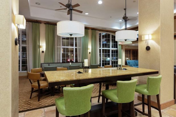 Images Hampton Inn & Suites Austin-Airport