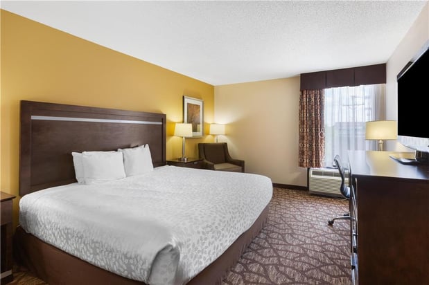 Images Best Western Plus Belle Meade Inn & Suites