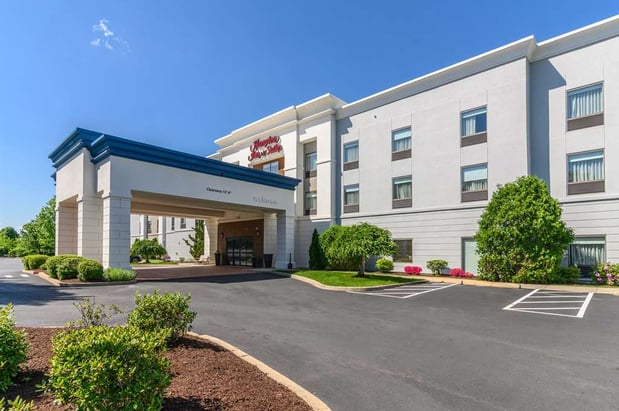 Images Hampton Inn & Suites Hartford-Manchester