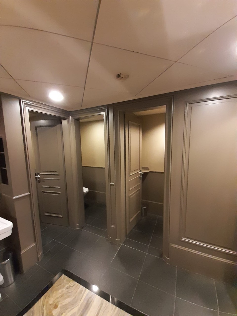 MALER SAHLI AG, Freiburgstrasse 16b in Murten