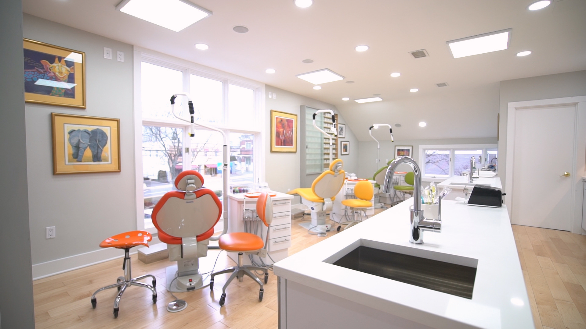 For over 25 years, Dr. Garrick Wong has built a reputation as an exceptional orthodontist, creating beautiful, healthy smiles for children and adults within Greenwich, CT and its surrounding communities.

Our boutique office believes there is no one-size-fits-all plan in orthodontics and that’s why Dr. Wong develops comprehensive treatment plans to address each patient’s unique needs. The end result is a beautiful smile and confidence that lasts a lifetime.

Located at 453 E Putnam Ave, located in the same building above Citibank.