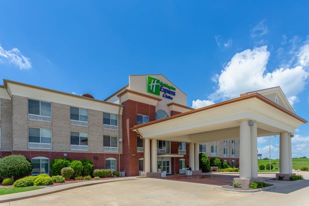 Images Holiday Inn Express & Suites Vandalia by IHG