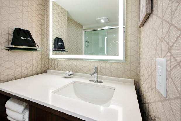 Images Holiday Inn VA Beach-Oceanside (21st St) by IHG