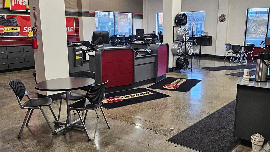 Les Schwab Tire Center