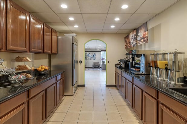 Images SureStay by Best Western East Brunswick