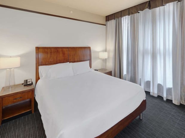 Images Hilton Garden Inn Milwaukee Downtown