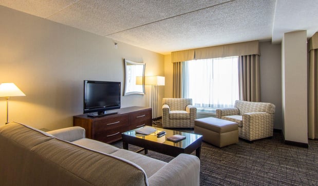 Images Holiday Inn & Suites Scottsdale North - Airpark by IHG