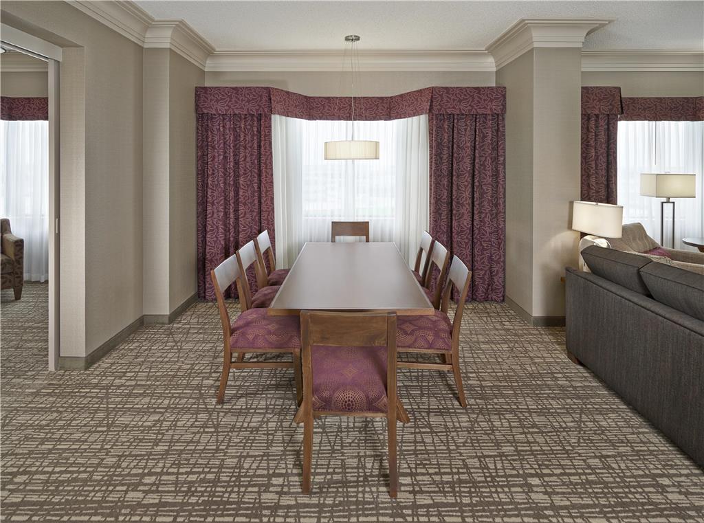 Images DoubleTree by Hilton Hotel West Edmonton