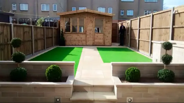 Images Herts Garden Buildings