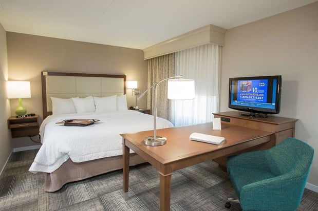 Images Hampton Inn & Suites Cincinnati-Union Centre
