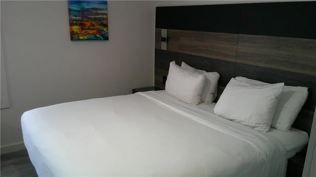 Images HOM Hotel Gainesville, SureStay Collection by Best Western