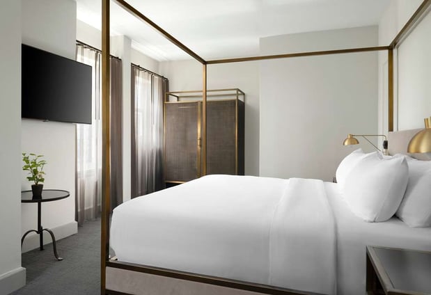Images Hotel Phillips Kansas City, Curio Collection by Hilton