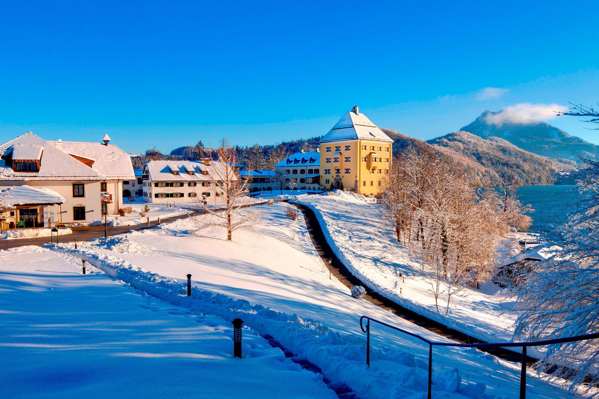 Schloss Fuschl, a Luxury Collection Resort & Spa, Fuschlsee-Salzburg, Schloss Strasse 19 in Hof Bei Salzburg