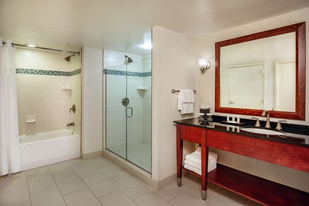 Images Embassy Suites by Hilton Boston Waltham