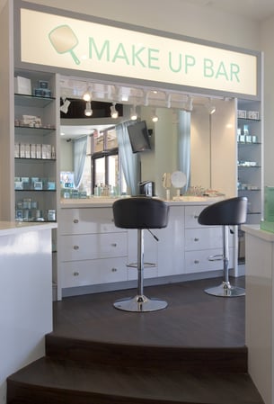 Images Primp and Blow Waterfront