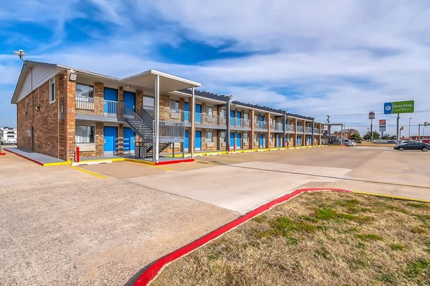 Images SureStay by Best Western Oklahoma City West