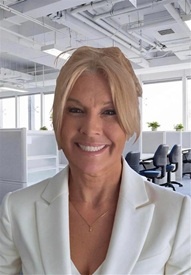 Tana Goff headshot