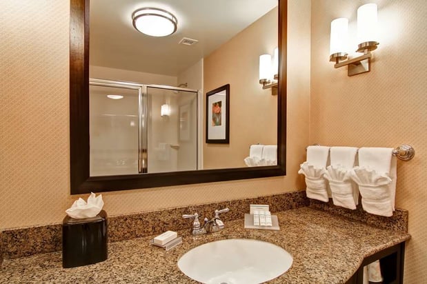 Images Hilton Garden Inn Woodbridge