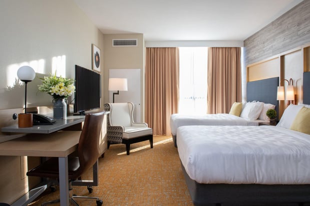 Images Holiday Inn & Suites Nashville Downtown - Broadway by IHG