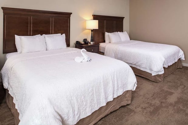 Images Hampton Inn & Suites Charlotte-Arrowood Rd.